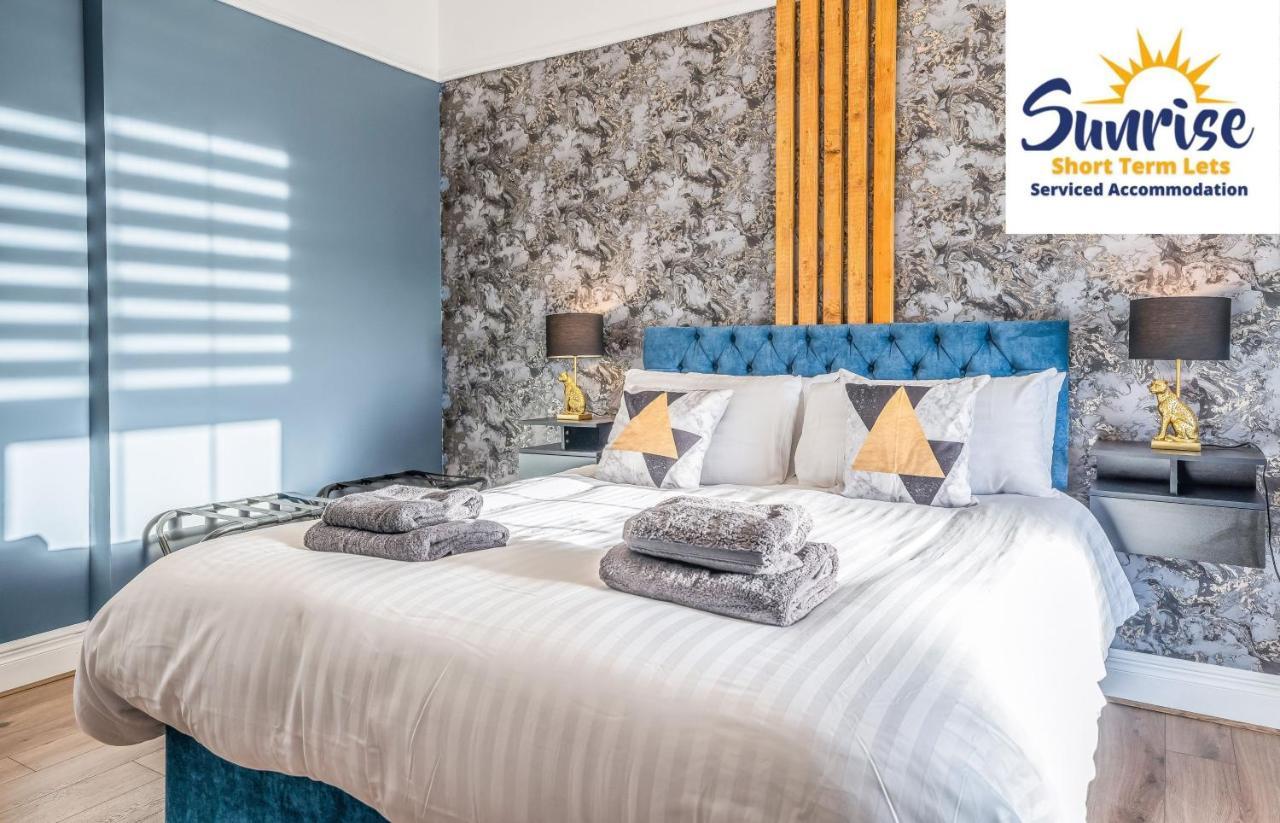 Presidential Apartment, Family Home, Luxury Bedrooms, 2 Rooms, 1 King Bed, 2 Single Beds, Free Wifi, Free Parking, Tourists, Business Travelers, Relocation, Beautiful River Views, - Long Stays, Invoice And Reduced Price Are Only Via Sunrise Short Let Dundee Zewnętrze zdjęcie