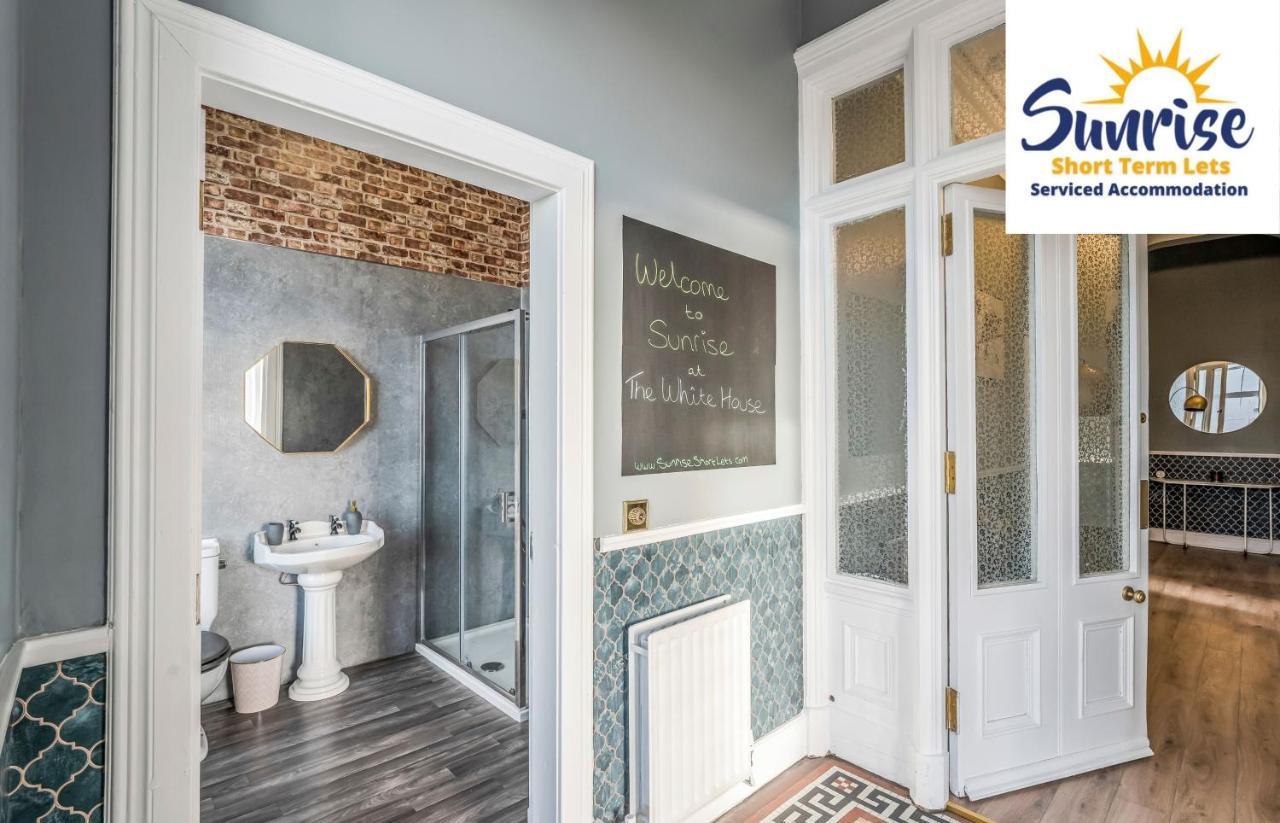 Presidential Apartment, Family Home, Luxury Bedrooms, 2 Rooms, 1 King Bed, 2 Single Beds, Free Wifi, Free Parking, Tourists, Business Travelers, Relocation, Beautiful River Views, - Long Stays, Invoice And Reduced Price Are Only Via Sunrise Short Let Dundee Zewnętrze zdjęcie