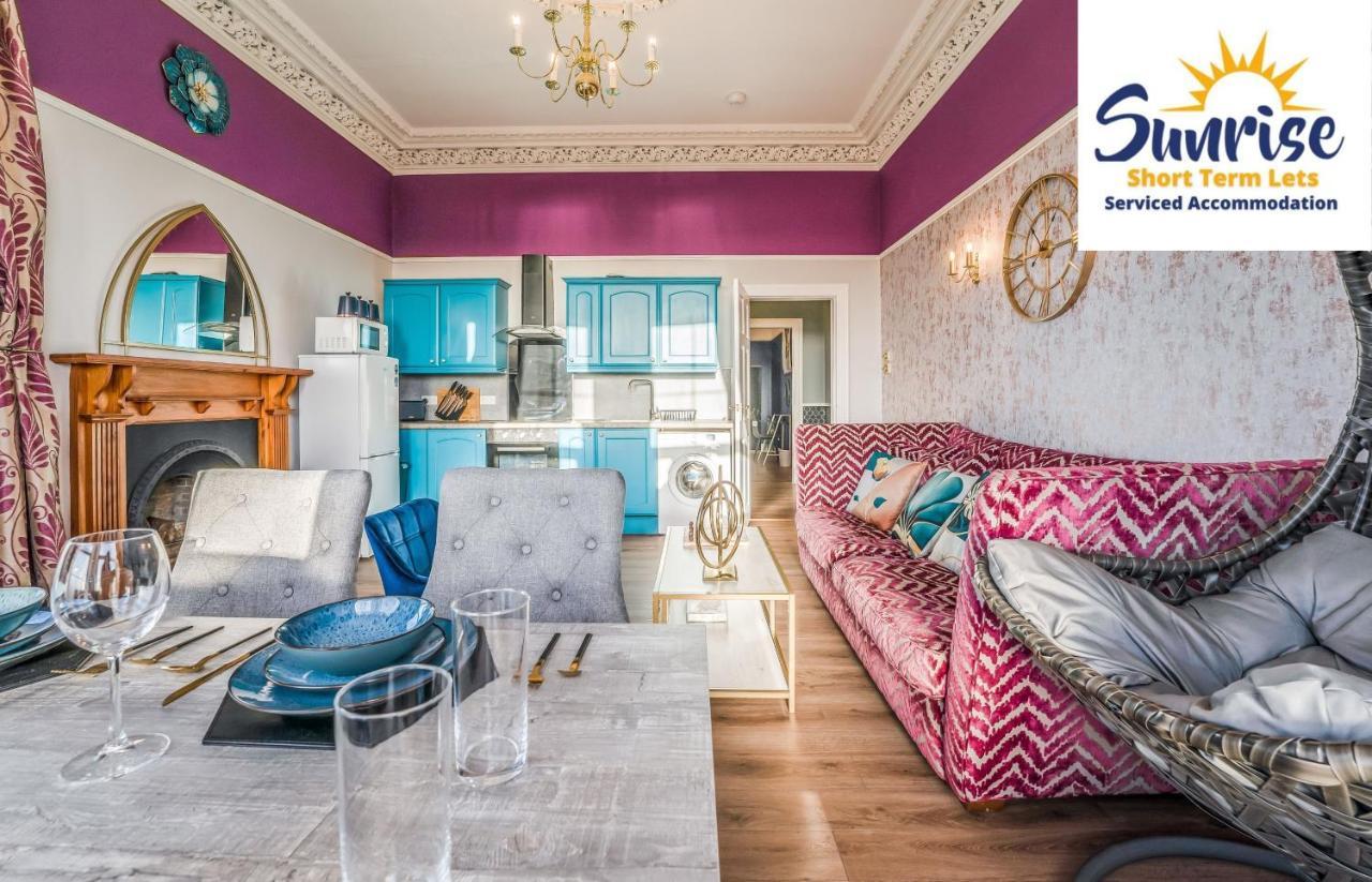 Presidential Apartment, Family Home, Luxury Bedrooms, 2 Rooms, 1 King Bed, 2 Single Beds, Free Wifi, Free Parking, Tourists, Business Travelers, Relocation, Beautiful River Views, - Long Stays, Invoice And Reduced Price Are Only Via Sunrise Short Let Dundee Zewnętrze zdjęcie
