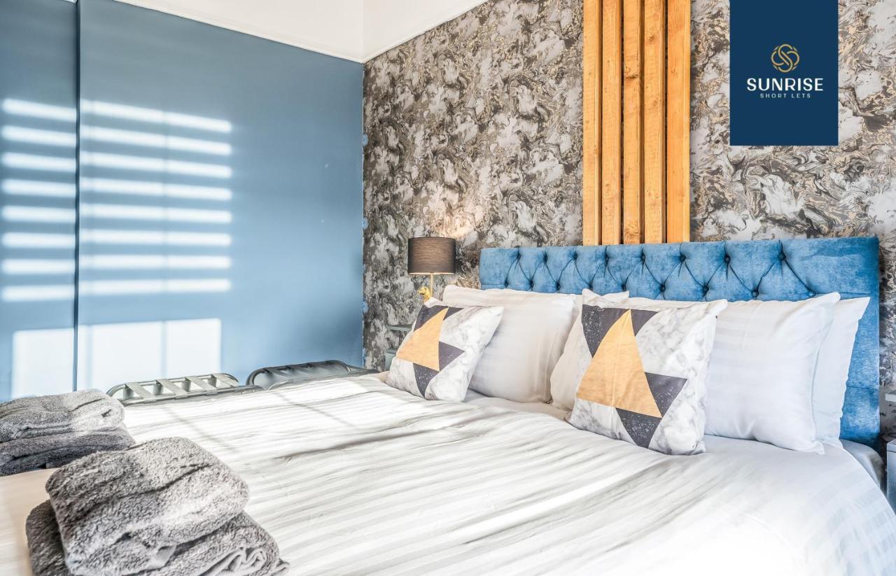 Presidential Apartment, Family Home, Luxury Bedrooms, 2 Rooms, 1 King Bed, 2 Single Beds, Free Wifi, Free Parking, Tourists, Business Travelers, Relocation, Beautiful River Views, - Long Stays, Invoice And Reduced Price Are Only Via Sunrise Short Let Dundee Zewnętrze zdjęcie